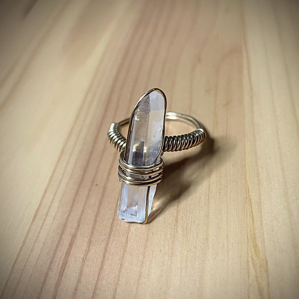 Crystal Quartz Point Gold Tone‎ Brass Ring 6.5